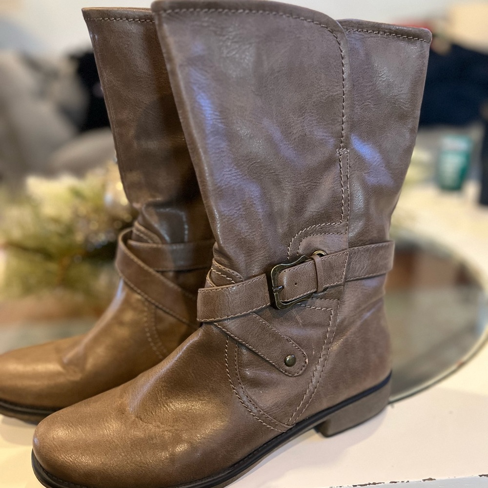 Tan Combat Boots